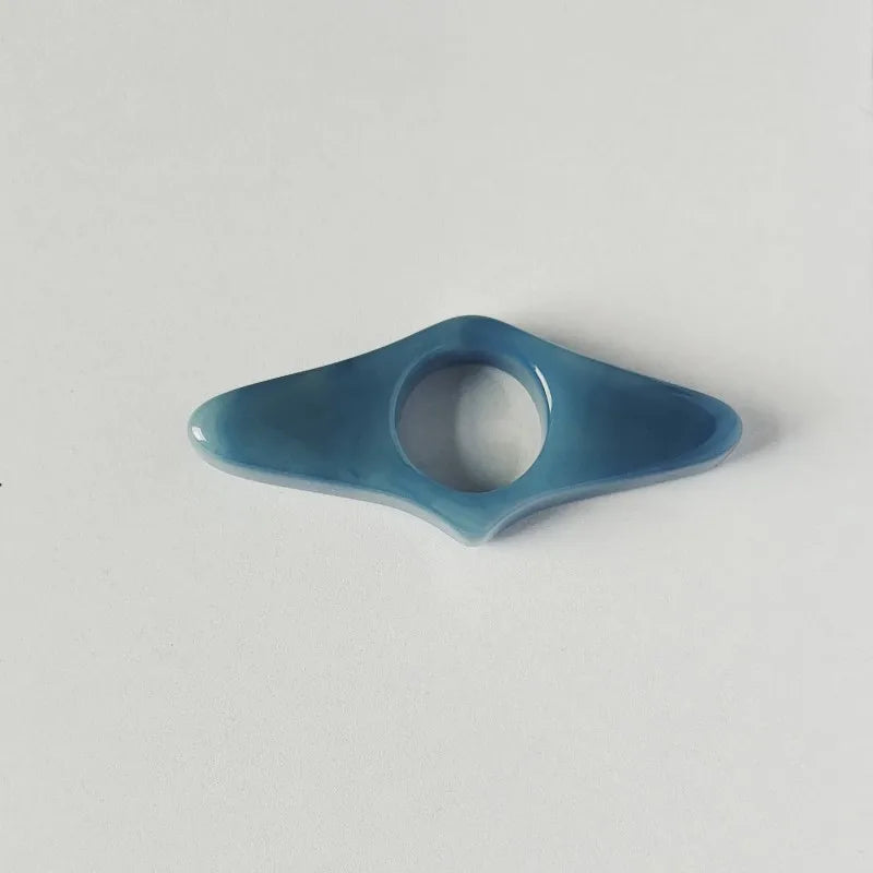 Thumb support bookmark