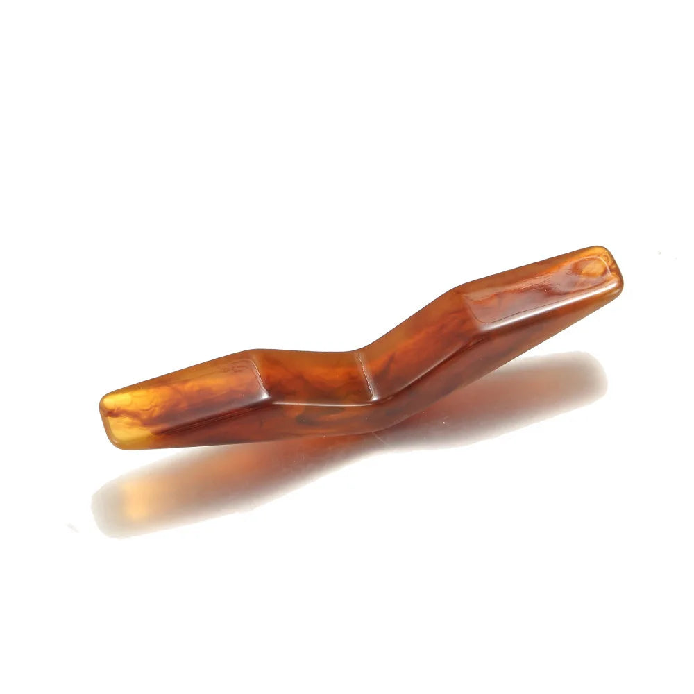 Thumb support bookmark